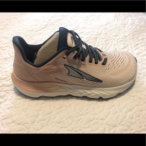 Altra Provision 6 Dusty Pink